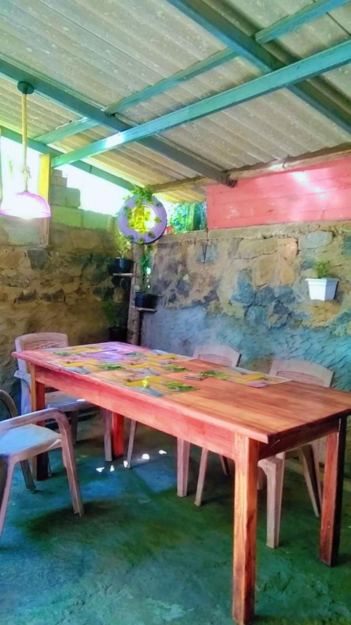 Ella Kumi Hostel Exterior foto